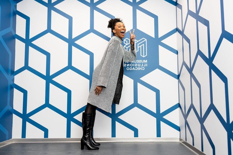 Chicago: Museum of Illusions Timed Entrance Ticket - The timed entrance reality: how to plan around 45–60 minutes