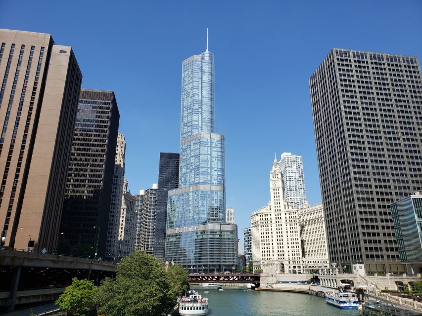 Chicago: Must See Chicago 90 minute Walking Tour - Millennium Park and The Bean: architecture education meets a public place