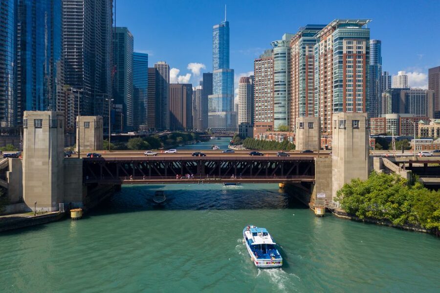 Chicago: Narrated Sightseeing River and Lake Cruise - Price and value: is $45 worth it?