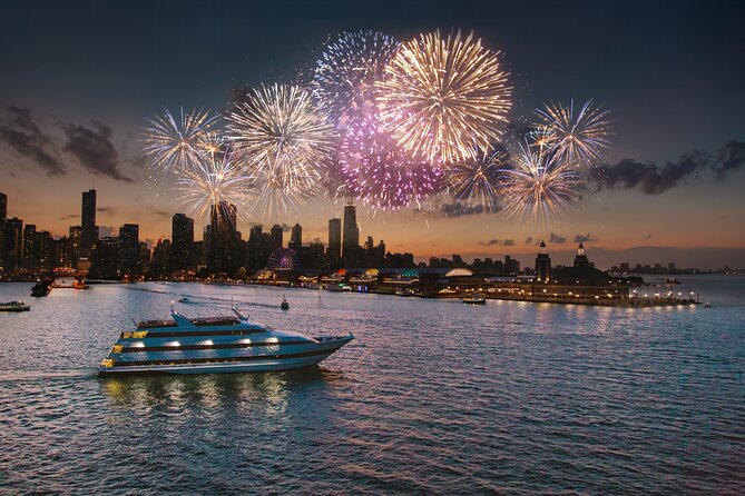 Chicago New Year's Eve Buffet Dinner Cruise on Lake Michigan - Fireworks viewing from Lake Michigan: your best strategy for photos