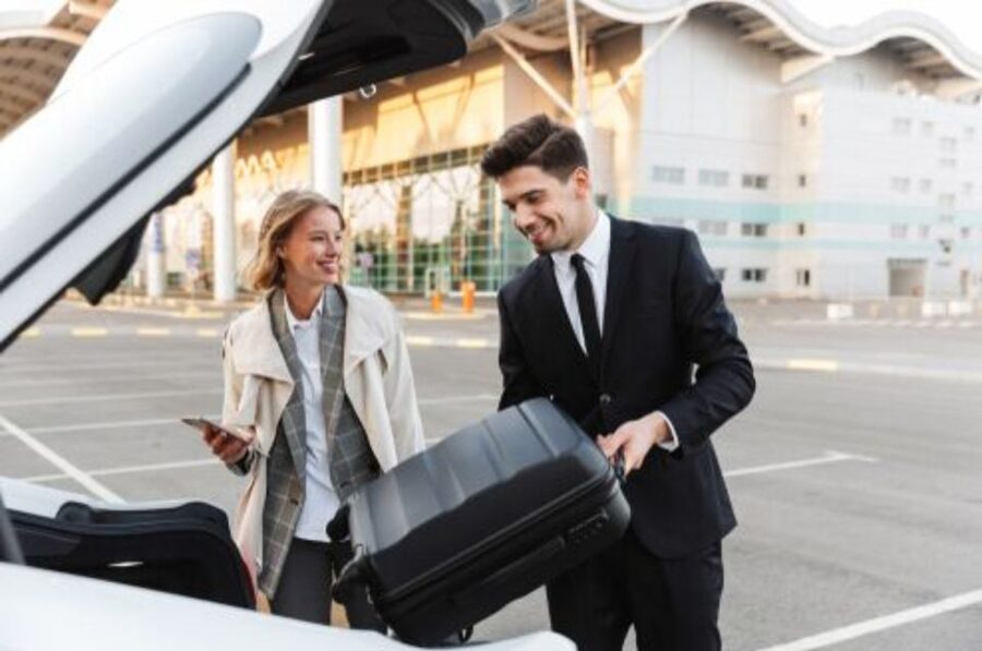 Chicago: ORD Airport Private Transfer to Chicago City|Hotels - Booking clarity: what you’re actually reserving for $40