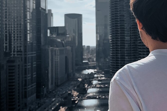 Chicago Photo Walk to Bean and Landmarks - Stop 4: Wrigley Building for classic downtown skyline vibes