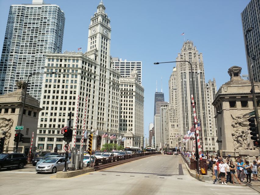 Chicago: Private Architecture Tour - 3 or 6 Hours - Price and value: $780 per group up to 5