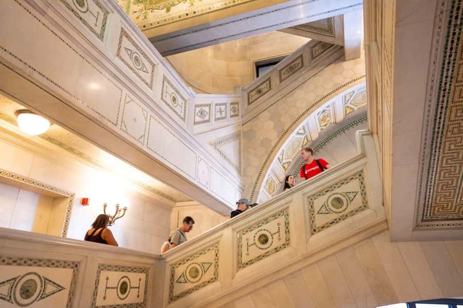 Chicago: Prohibition-Era Culture & Architectural Treasures - Millennium Park’s Bean finish and smart lunch ideas