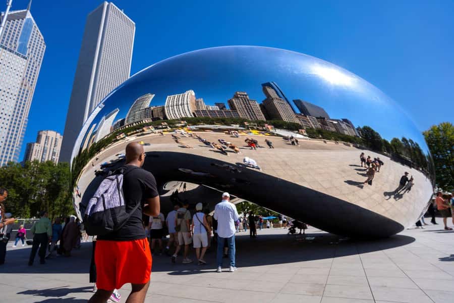 Chicago: Prohibition-Era Culture & Architectural Treasures - Small-group format: attention, pacing, and guides who actually steer