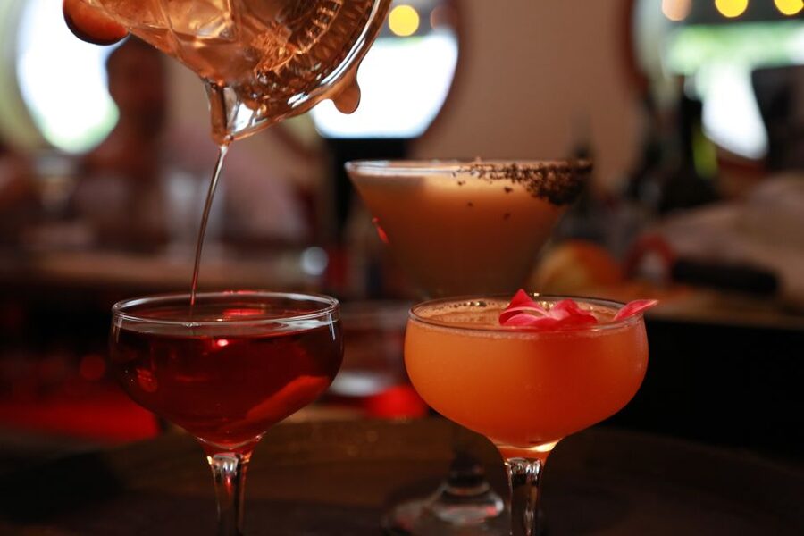 Chicago: Prohibition Speakeasies Bus Tour or Walking Tour - Stop-by-stop: how the story builds during your 3–4 hours