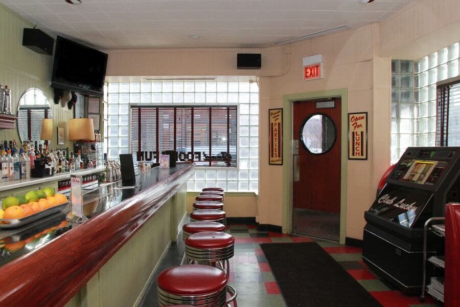 Chicago: Prohibition Speakeasies Bus Tour or Walking Tour - Group size and comfort: you get interaction without losing the plot