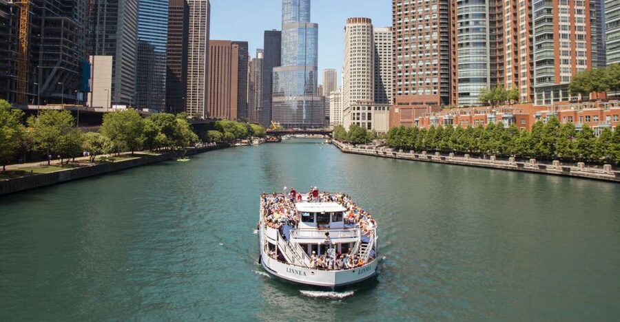 Chicago River: 1.5-Hour Guided Architecture Cruise - A Skyline Lesson That Starts With the River