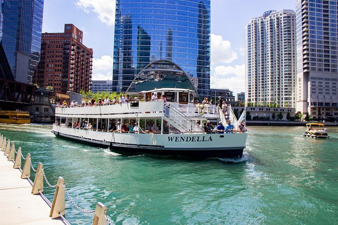 Chicago River 90-Minute Architecture Tour - Merchandise Mart and the river’s machinery story