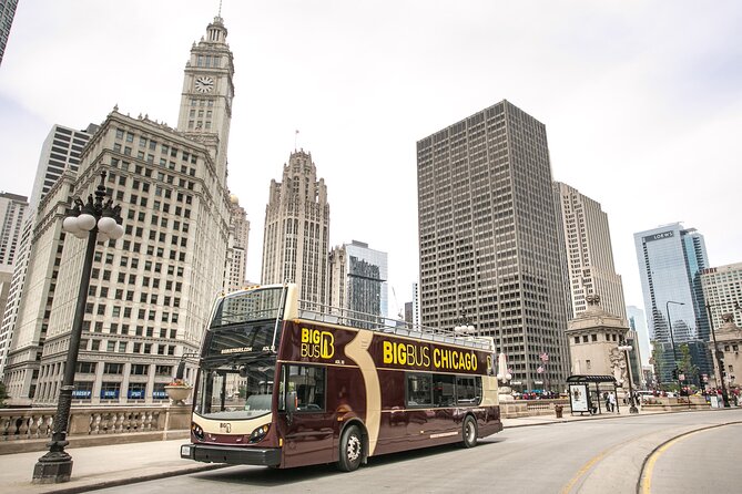 Chicago River Architecture Tour and Big Bus Hop-on Hop-off Tour - Digital Walking Tours: Turn the bus into real exploring