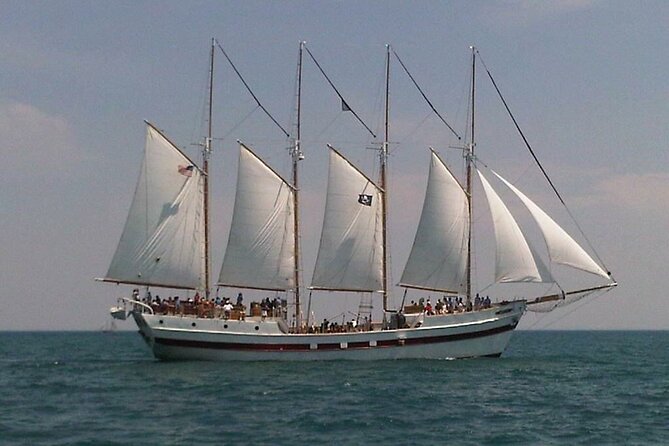 Chicago's Fireworks Show aboard Tall Ship Windy! - Your Evening Flow: Skyline at Dusk, Then Fireworks