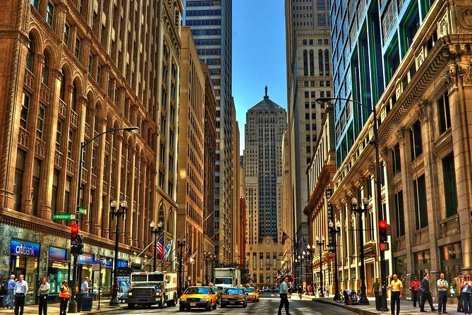 Chicago's Secret Interiors Architectural Walking Tour - Marshall Field and Company: Tiffany glass and a real tea-room feeling