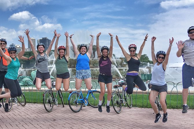 Chicago's Ultimate City Bike Tour - Grant Park to Millennium Park: the outdoor hits most first-timers miss
