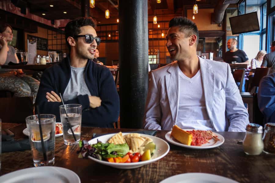 Chicago: Secret Food Tour - Where It Starts: Harold Washington Library and an Orange Umbrella