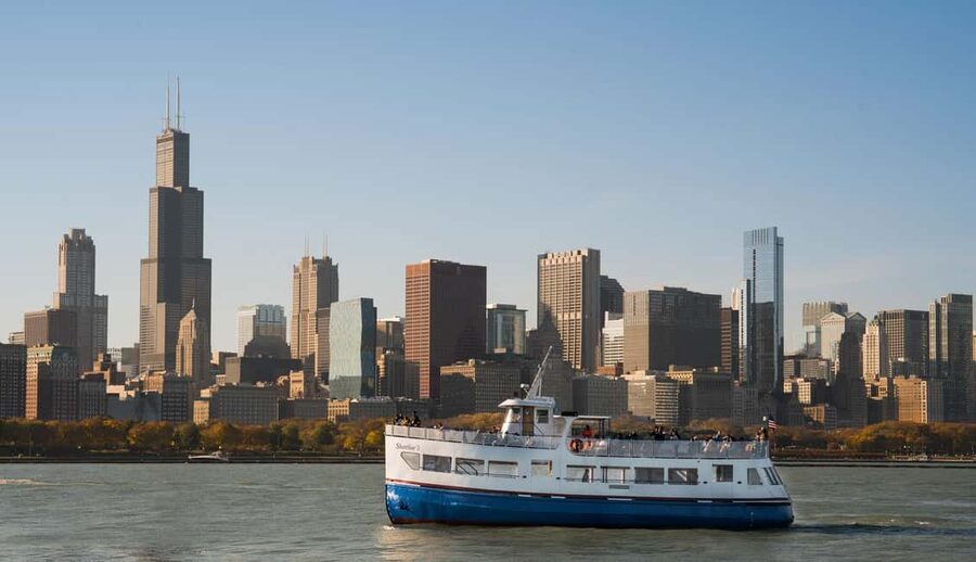 Chicago: Shoreline Lake Michigan Skyline Cruise - The skyline route: Willis Tower, Field Museum, and 360 Chicago