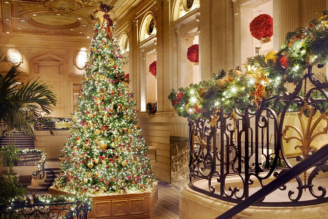 Chicago-Style Holiday Hike: Festive Food and Walking Tour - Food stops that feel like Chicago, not just snacks