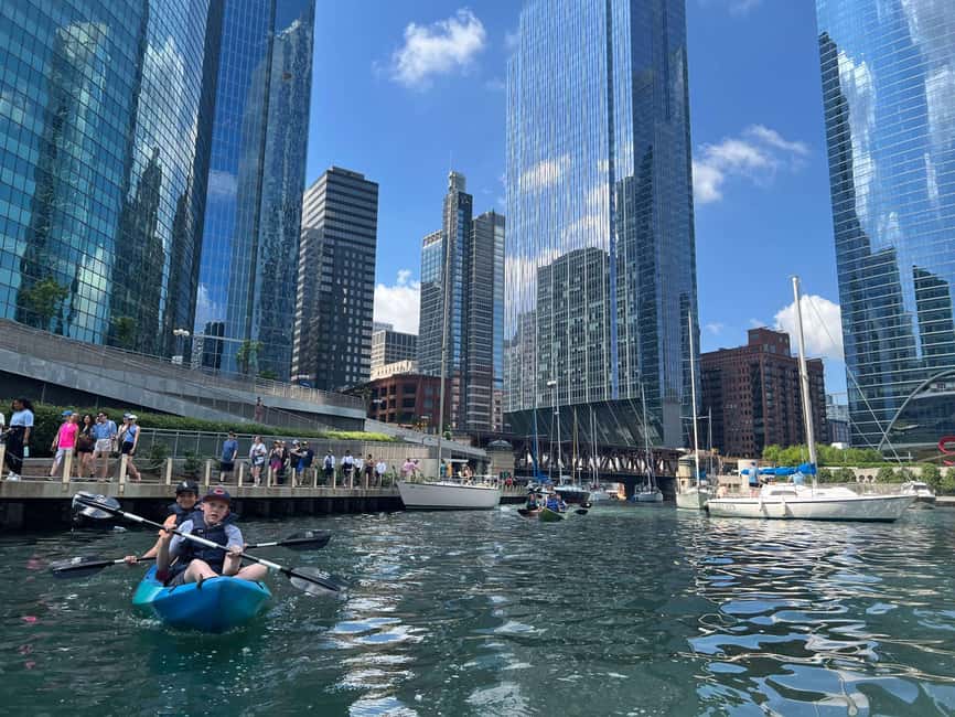 Chicago: Sunset Kayak Tour on the Chicago River - The downtown skyline lineup: Willis Tower, Civic Opera Building, and the Mart