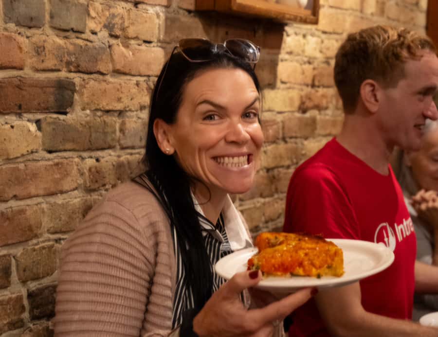 Chicago: The Ultimate Foodie Walking Tour with Tasty Stops - Your guide matters: what you can expect from Dash, Kelly, Rich, and Dave