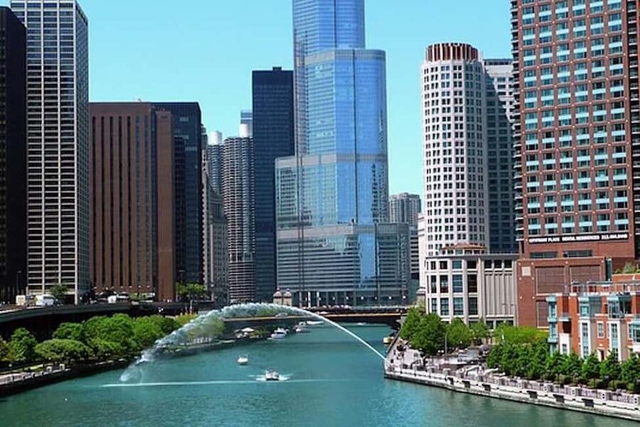 Chicago: Tiki Bar Cruise on Chicago River or Lake Michigan - A tiki-themed boat that makes Chicago feel like vacation time