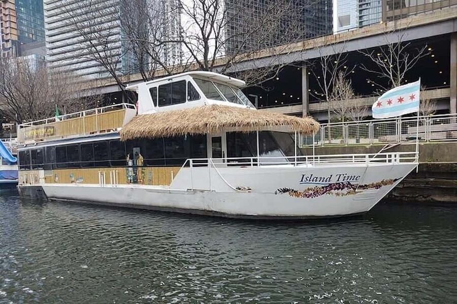 Chicago: Tiki Bar Cruise on Chicago River or Lake Michigan - The route: North, South, and main river branches (and nonstop skyline viewing)