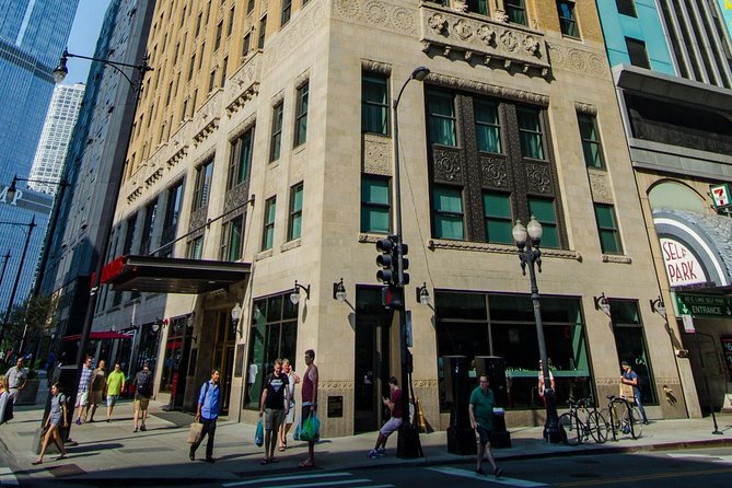 Chicago Walking Tour: A Walk Through Time - Why this Chicago architecture walk beats DIY
