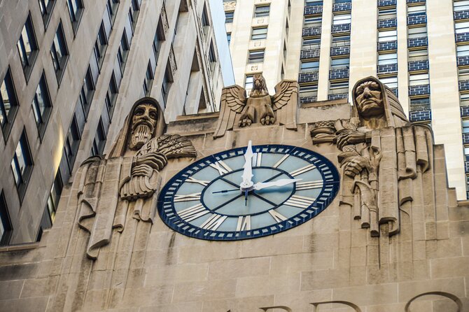 Chicago Walking Tour: Art Deco Skyscrapers Loop - Chicago Architecture Center galleries: the built-in bonus