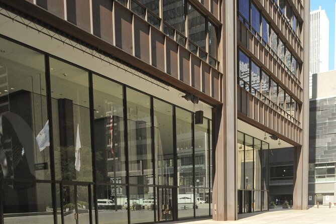 Chicago Walking Tour: Connecting Past and Present - Daley Center: why it fits this kind of architecture walk