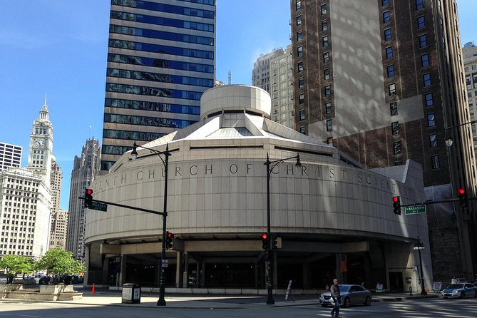Chicago Walking Tour: Modern Architecture - Guides, Group Size, and Pace: What to Expect