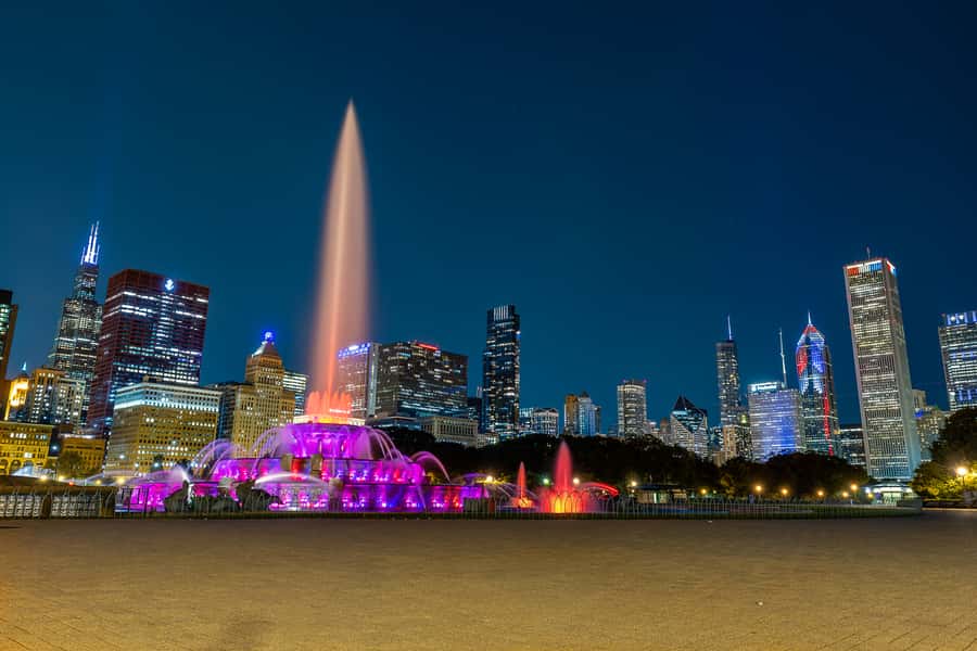 Chicago: Wind and Souls Adults Only Guided Ghost Tour - Starting outside the Chicago Theatre: the Iroquois Fire sets the mood