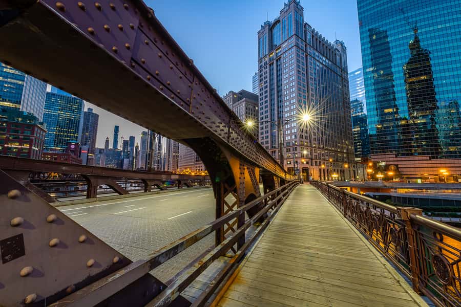 Chicago: Wind and Souls Adults Only Guided Ghost Tour - Chicago Cultural Center’s Frederick H. Hild: a ghost with a job title
