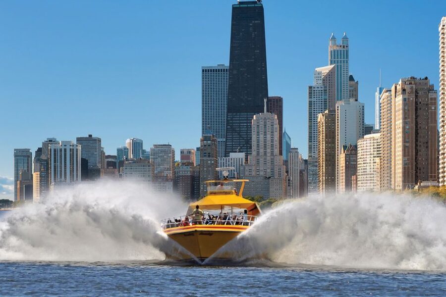 City Cruises Chicago: 75-min Speedboat Architecture Cruise - Seating, comfort, and what to wear on an open-air speedboat