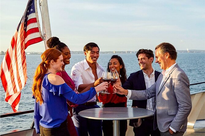 City Cruises Chicago: Fireworks Premier Plus Dinner Cruise - Boarding Rhythm: Captain Welcome, Host, Table Service