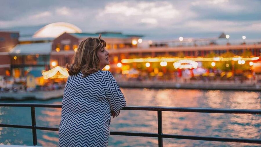 City Cruises Chicago: Lake Michigan Fireworks Dinner Cruise - Before You Board at Navy Pier: Finding the Right Dock and Yacht