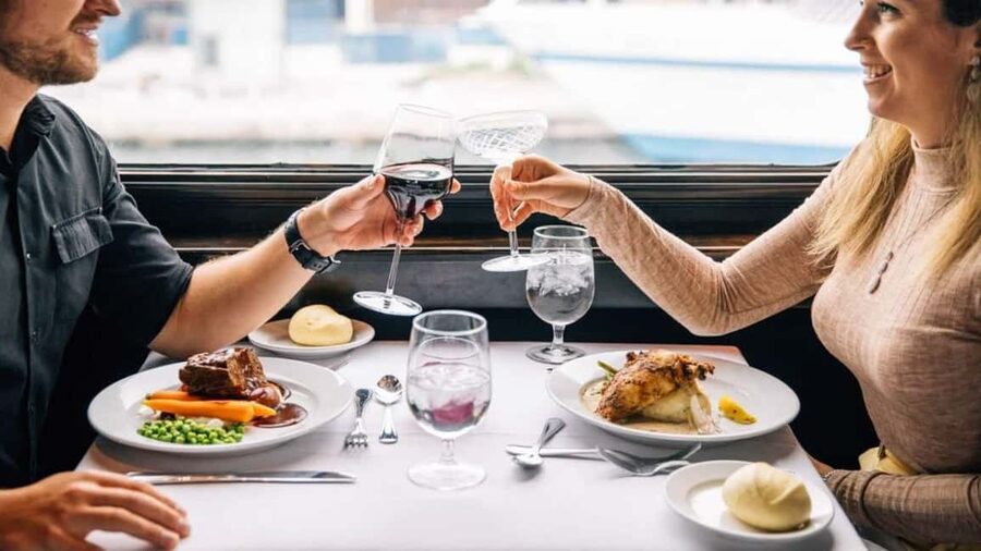 City Cruises Chicago: Premier Lunch or Dinner Cruise - Service, Staff, and the Touches That Make It Feel Personal
