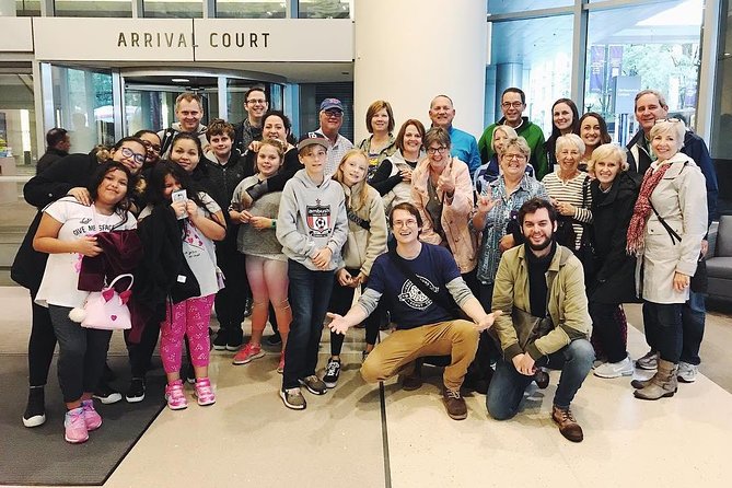 Delicious Donuts & City Sights: Chicago's Original Donut Tour - Guides make the tour: humor, Chicago notes, and real pacing