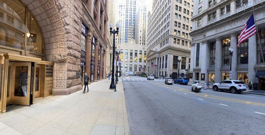 Downtown Chicago TV & Movie Filming Locations Walking Tour - Ferris Bueller’s Day Off: Turning the Parade Route Into a Real Memory