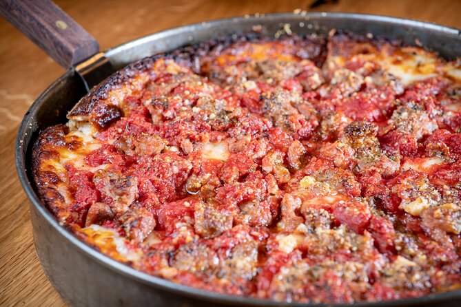Downtown Chicago Walking Pizza Tour - Lunch Included: How to Eat Smart on a Pizza Sampler Tour
