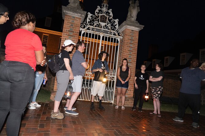 Embers of the Windy City: Chilling Chicago Ghost Tours - Alphawood Foundation Building: The Asylum Past and Its Weight