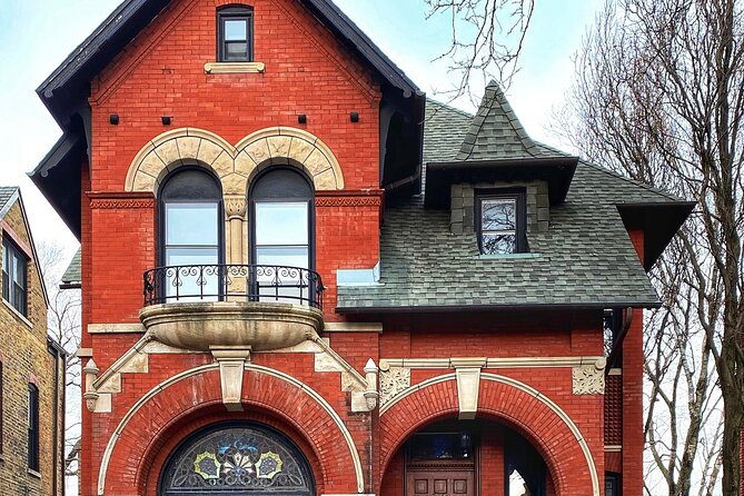 Historic Homes and Cottages of Wicker Park Walking Tour - Small-group feel: Better questions, better attention