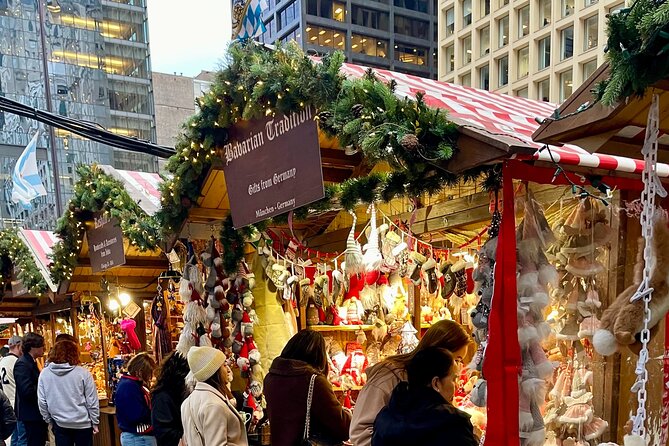 Holiday Walking Tour: Underground Chicago via the Pedway - Pedway Practical Tips: Stairs, Shoes, and When You’ll Go Outdoors