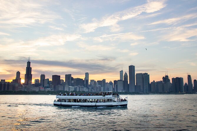 Lake Michigan Sunset Cruise in Chicago - The Lock-to-Lake Moment: Why the Scene Changes So Quickly