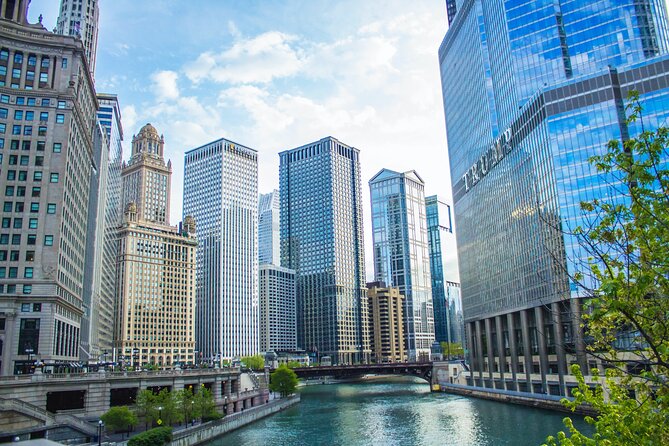 Magnificent Mile Tour With Optional 360 Chicago Upgrade - Optional 360 Chicago upgrade: 1,030 feet up over the Mag Mile and Lake Michigan
