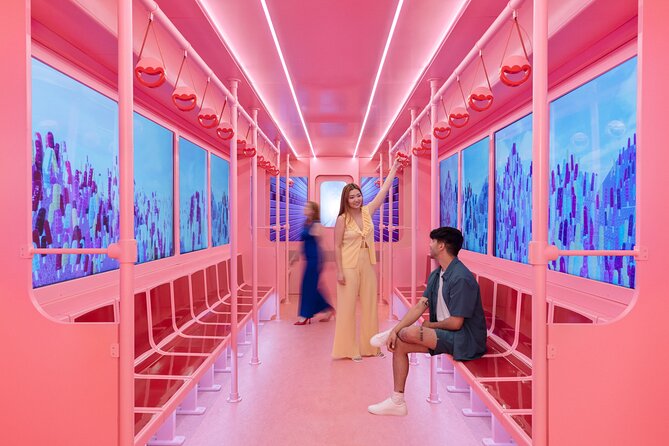 Museum of Ice Cream Chicago Admission Ticket - The hidden speakeasy: frozen cocktails and shakes