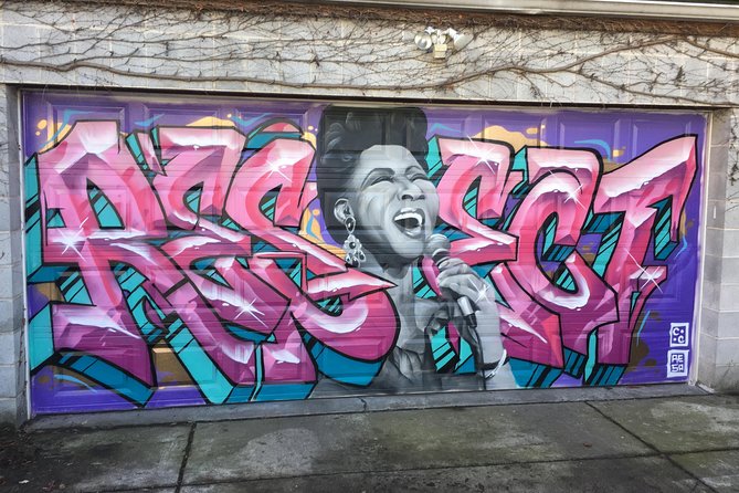 Offbeat Street Art Tour of Chicago: Urban Graffiti, Art, and Murals - Ipsento on the 606: a quick reset plus a small surprise