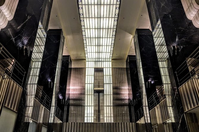 Original Chicago Architecture Interiors Tour: Dazzling Interiors - Walking Comfort Tips for a Chicago Interiors Day