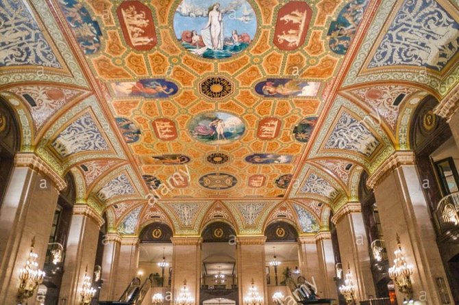Private Al Capone Gangster Tour in Chicago - Abraham Lincoln Park: Speakeasies and Hotel Lore in One Zone
