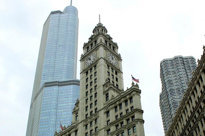 Private Chicago Architecture Tour - Willis Tower: The Skyline Icon and the Skydeck Choice