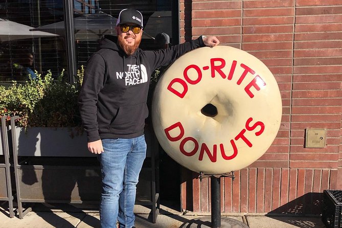 Private Chicago Foodie Tour - Wrigley Building, Tribune Tower, and what you learn between bites
