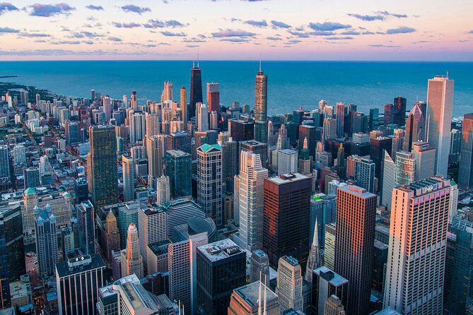 Private Chicago Guided Tour with Hotel Pickup - Stop 6: Downtown / the Loop Retail Historic District