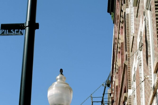Private Frida and Friends Tour in Pilsen - Stop 1: Pilsen streets, murals, and a food break that makes sense